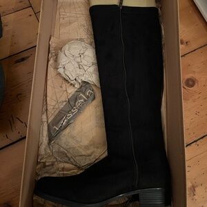 Never worn knee high suede boots